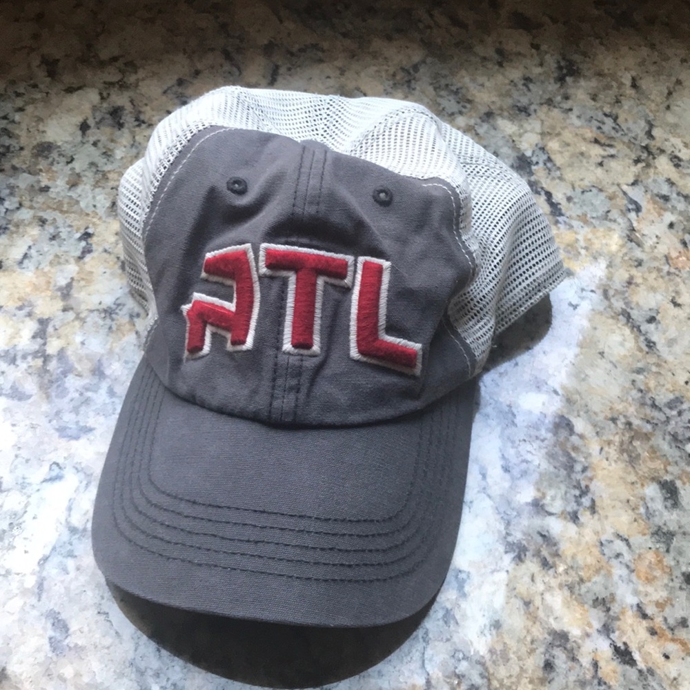 Hawks ATL trucker hat